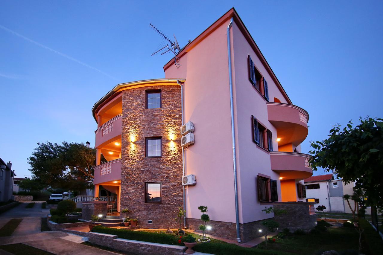 Villa Dalmatino باكوشتاني المظهر الخارجي الصورة